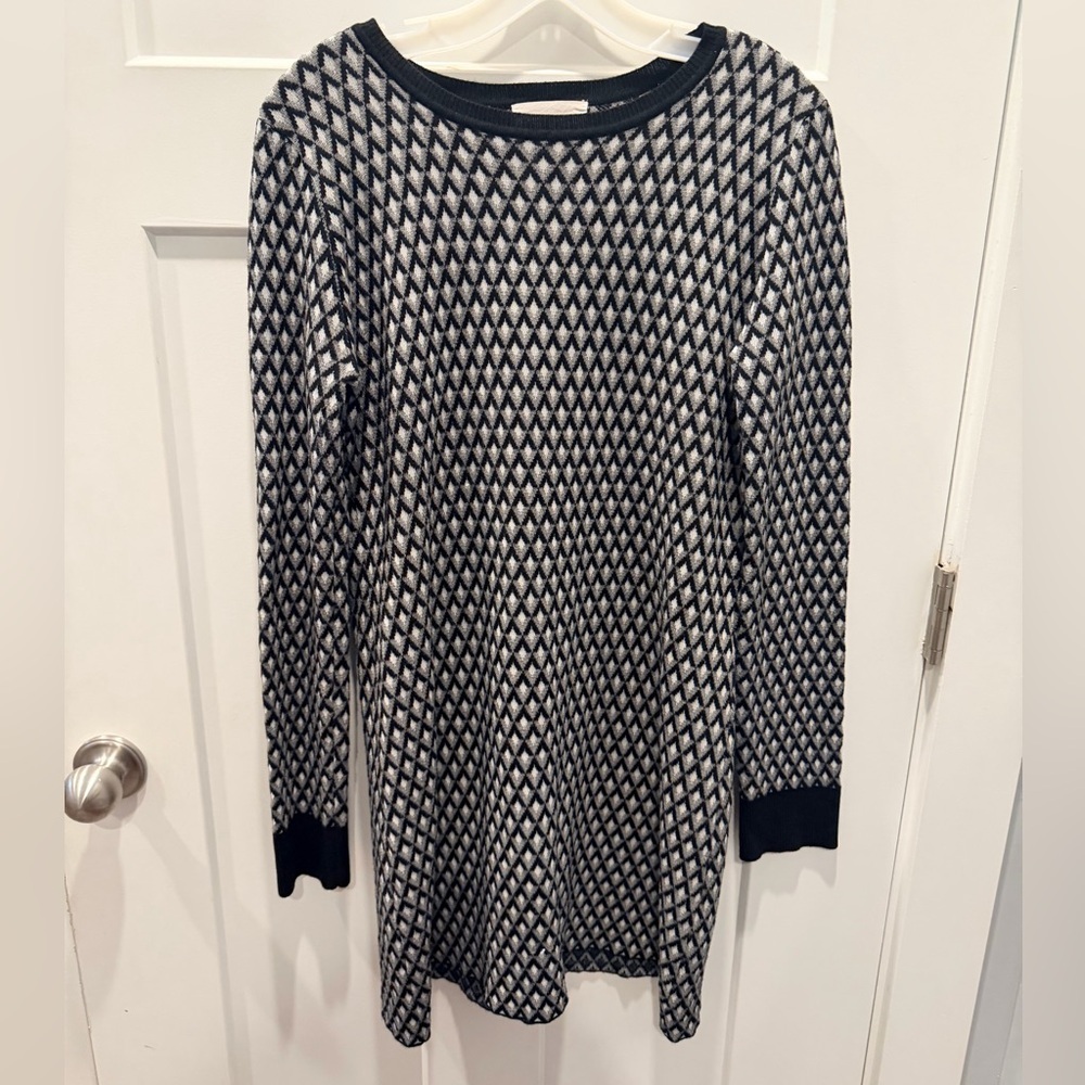 Olive + Oak Black White Pattern Sweater Tunic Long Sleeve Lightweight Knit M